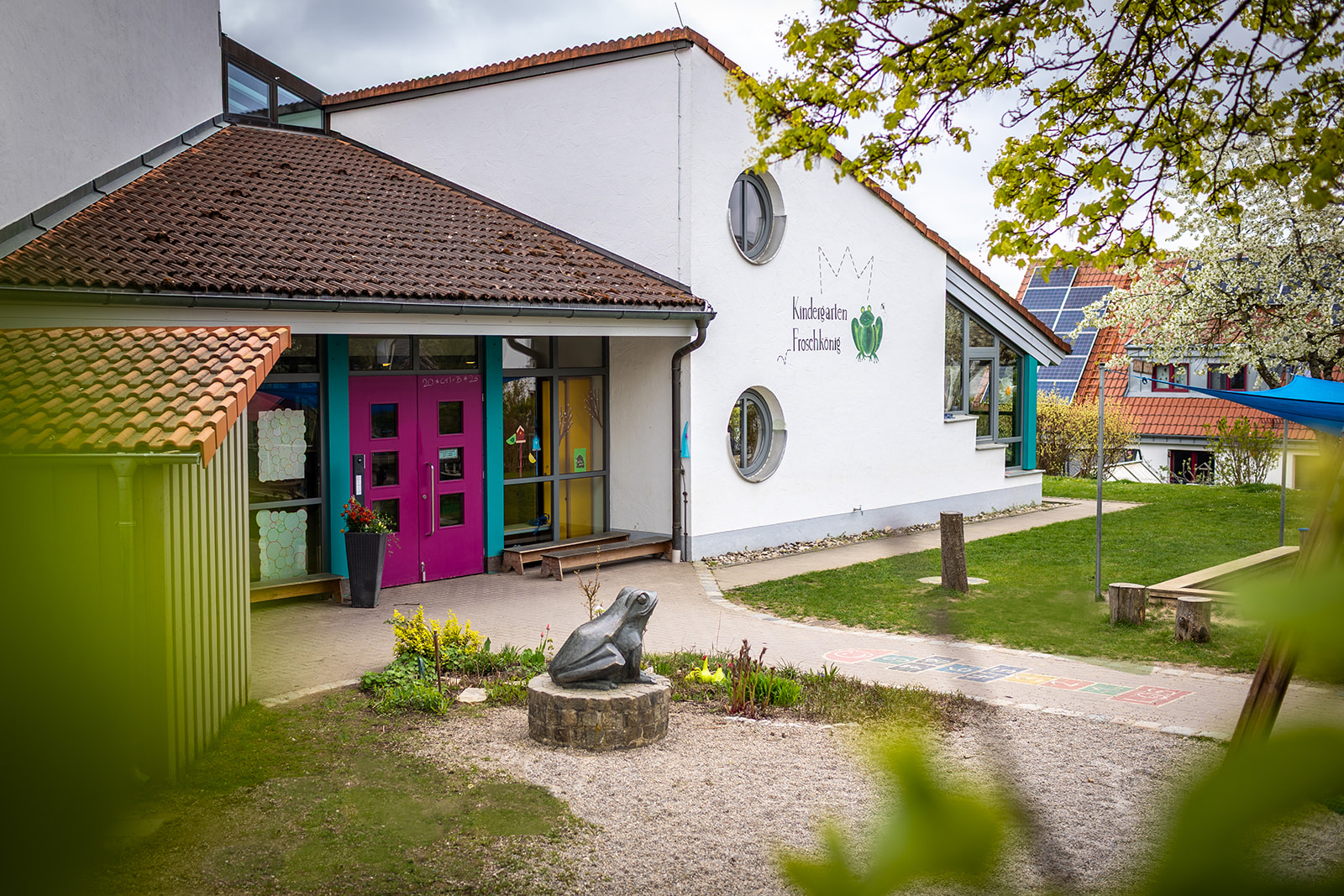 Header Kindergarten Froschkönig - 007