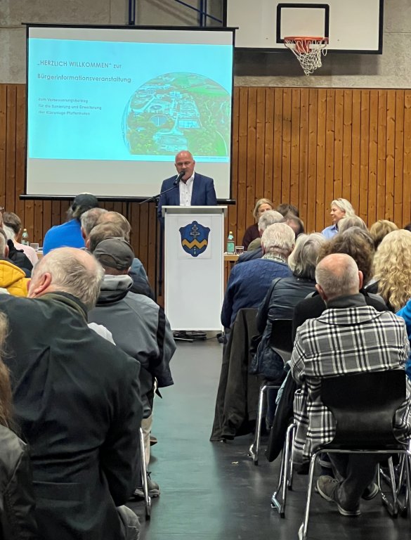 Bild Bürgerinfoveranstaltung Verbesserungsbeitrag Abwasser - BGM Sterz - am 23.10.2025 von Elisabeth Kreitmeyer